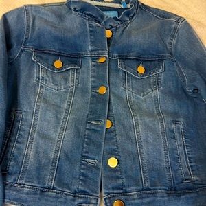 Draper James. Original few year old model.  Feminine collar.